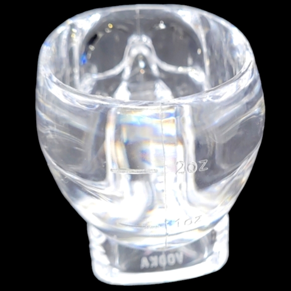 NEW 4"CRYSTAL HEAD" VODKA SKULL PLASTIC SHOT GLASSES - Picture 5 of 8
